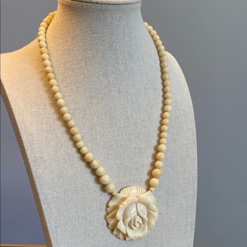 Vintage Bone Ivory Necklace with Rose Pendant